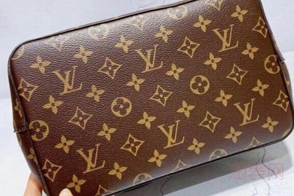 LV中号水桶包回收价格高吗?